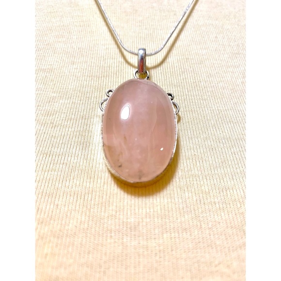 π Beautiful Gemstone Pink Quartz - Picture 4 of 9